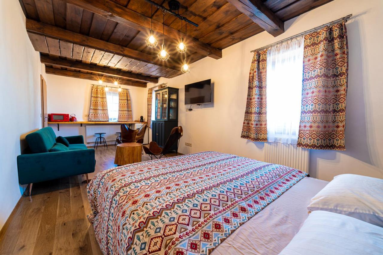 Ranc Pod Ostrou Skalou Guest House Stratena Exterior photo